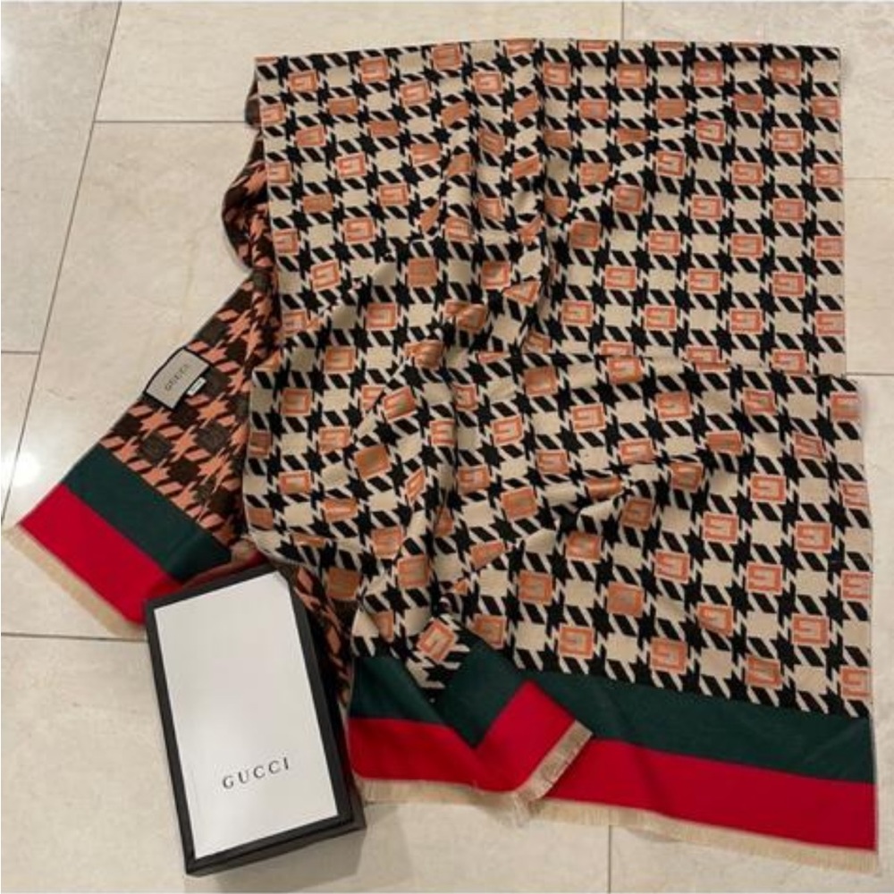Gucci cashmere printed long scarf
